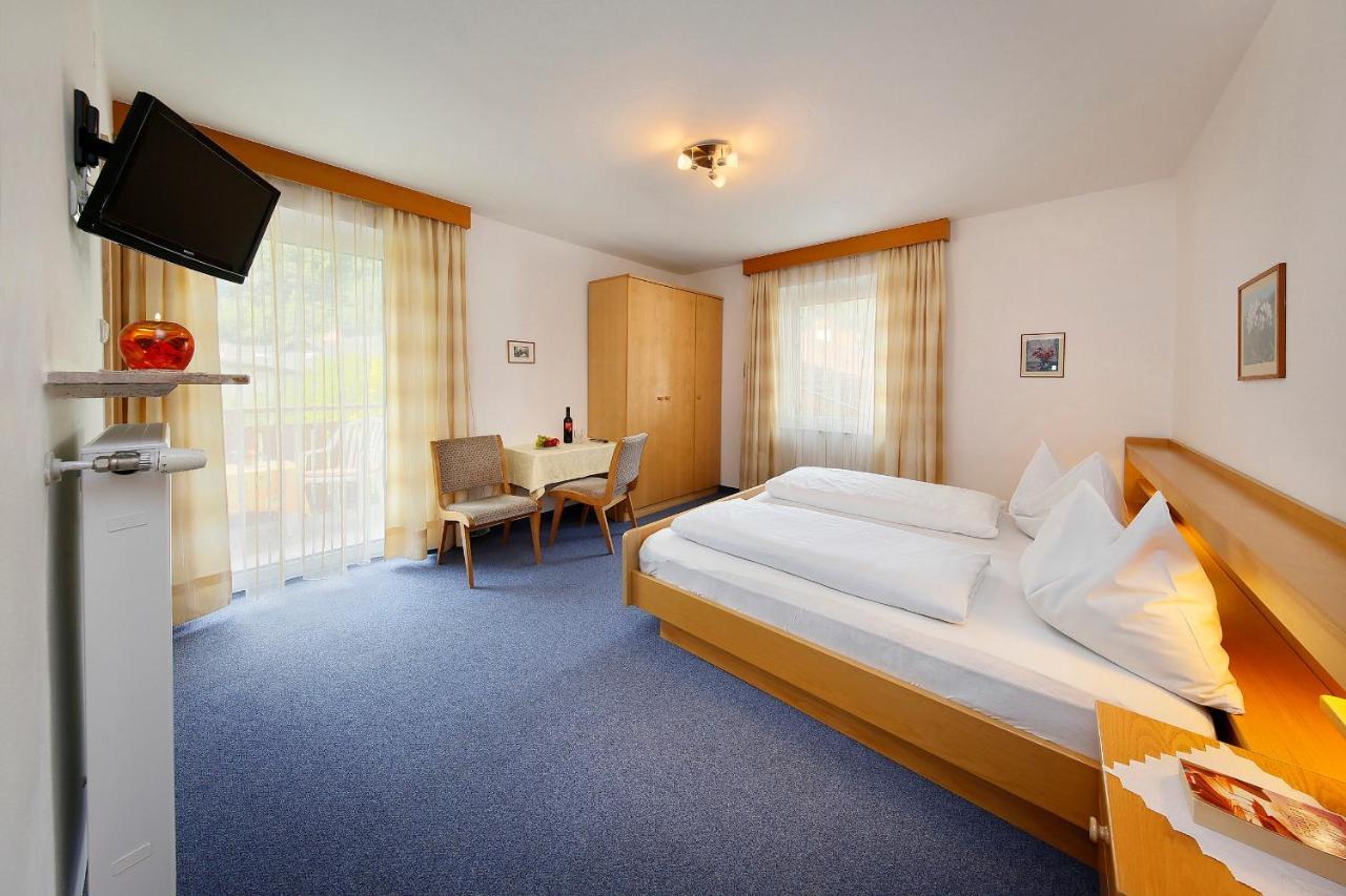 Pension Siller Hotel Lagundo Luaran gambar